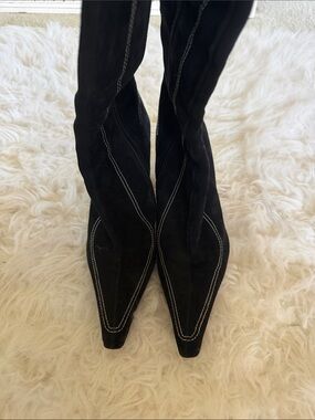 Over-the-Knee Black Suede Pointed-Toe Boots with Contrast Stitching